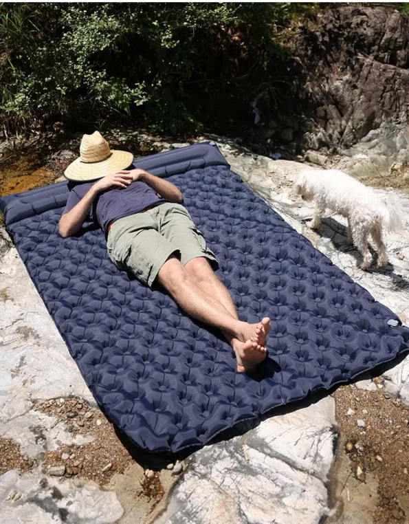kf-Sbb7a777962884e7e96bfe27c9fb2029e1 Matelas gonflable 2 places avec pompe intégrée – Camping et bivouac